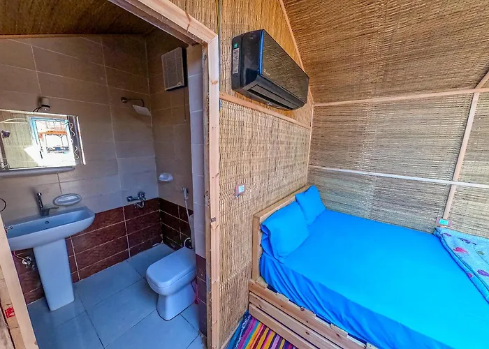 Baraka Camp Lodge *